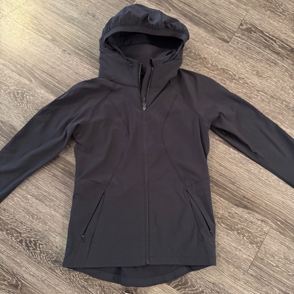 Lululemon Go The Distance Jacket - Picture 3 of 6